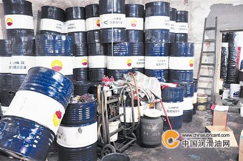 一錯(cuò)字揪出假冒工業(yè)潤滑油案 涉案金額近6000萬