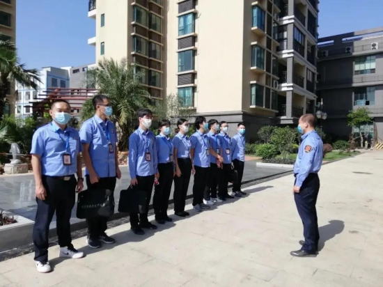 重拳打擊非法經(jīng)營成品油