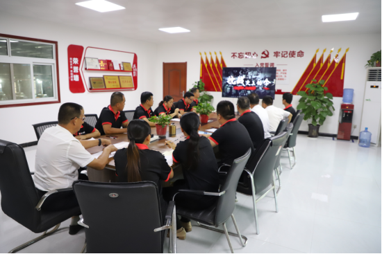 鑫業(yè)潤(rùn)滑油黨支部開(kāi)展主題黨日系列活動(dòng)