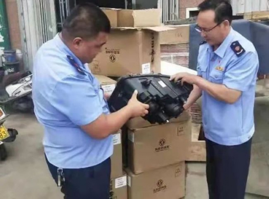 寧夏同心縣市查獲假冒機(jī)動車潤滑油