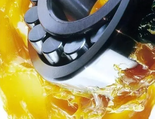 復(fù)合鋰基潤(rùn)滑脂在車用輪轂脂中的應(yīng)用分析