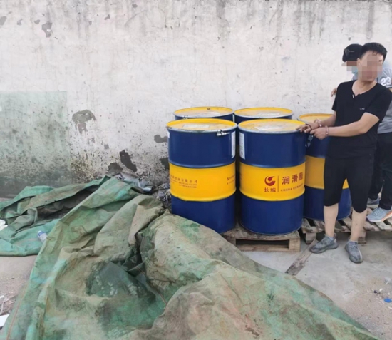 河南鄭州警方端掉假冒品牌潤滑油窩點，涉案金額10萬余元